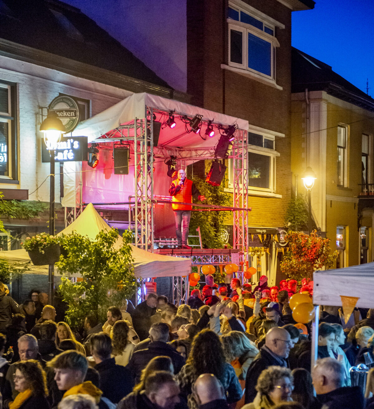 Dimi’s Oranjefeest